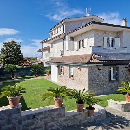 Castelbarco House A Hotel Рим Екстериор снимка